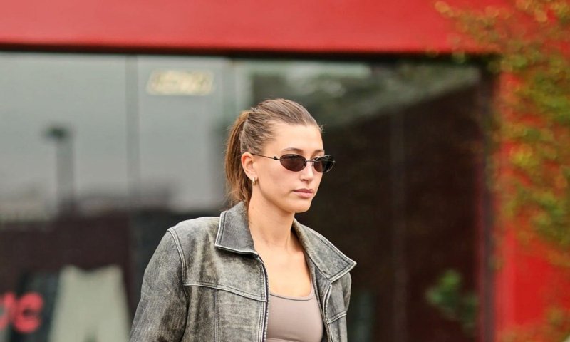 היילי ביבר משתפת: "אני לא בהריון, יש לי ציסטה בשחלה"