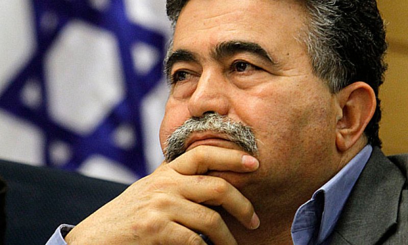 "לבחון הרס בתיהם של רוצחי הנער הערבי"