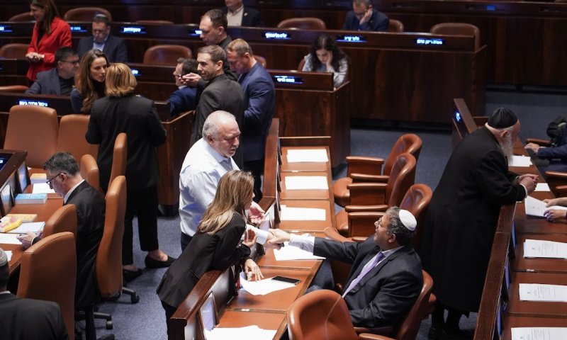 חוק דרעי וחוק סמוטריץ' אושרו במליאת הכנסת