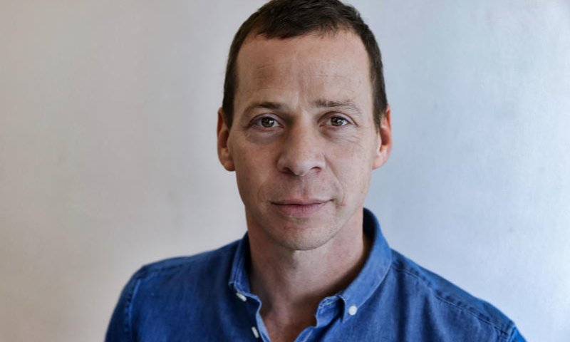 מחוץ לתקשורת: התפקיד החדש של עמית סגל