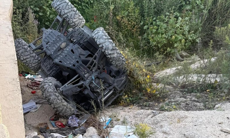 רוכב טרקטורון התהפך לתעלה, מצבו אנוש