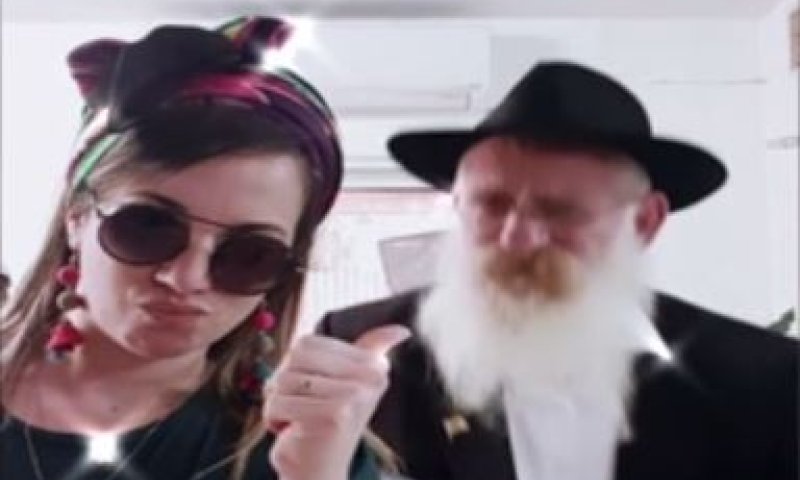 גבאי בית כנסת וכוכב טיקטוק. צפו