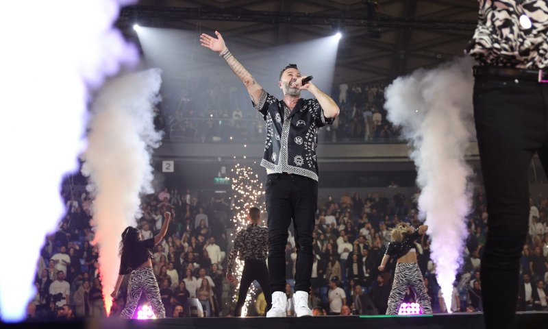 מול 12,000 איש: ליאור נרקיס סיכם 30 שנות יצירה