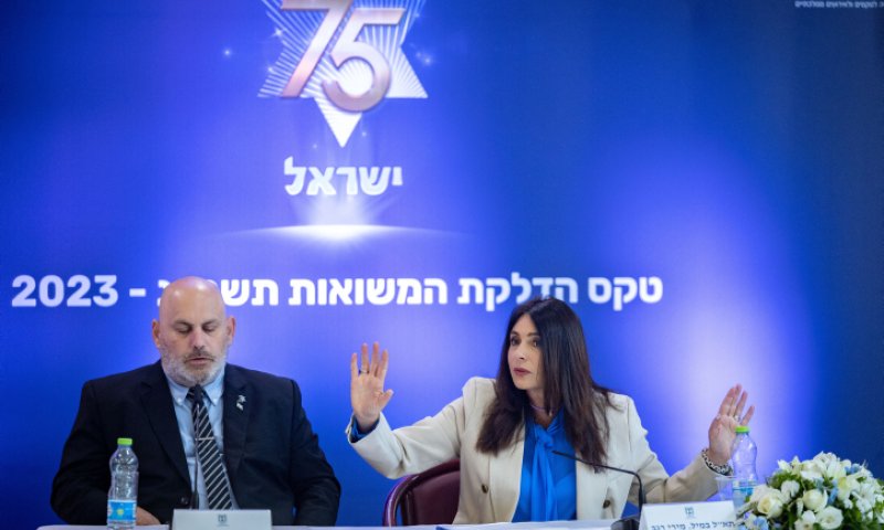 "מטעמי צניעות": זו הרבנית הבכירה שסירבה להשיא משואה