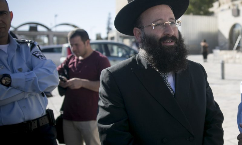 למנוע קורבן פסח: רב הכותל אסר על הכנסת בעלי חיים