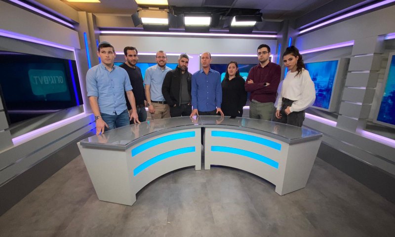 משדר הבחירות של סרוגים: משיקים את האולפן החדש