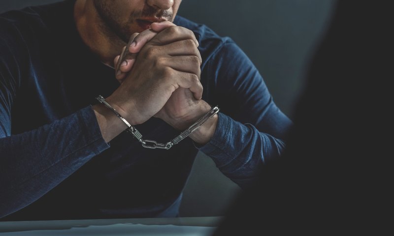 "לסגור תיק נגד העיתונאי שנחקר בניגוד להוראות"