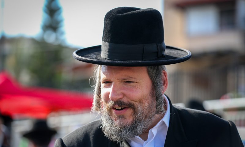 העירייה תשלם על סירובה לאשר מודעה נגד ראש העיר