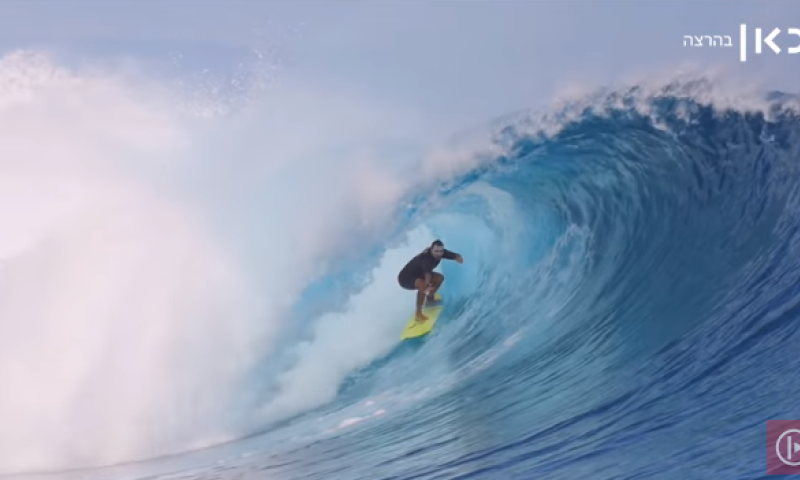 צפו: סיפורו המדהים של אלוף הגלישה החירש