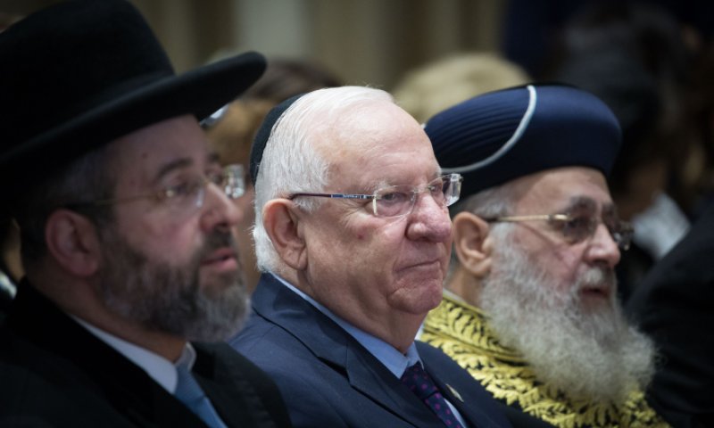 נדבקים בבתי כנסת? הרבנים הראשיים מוציאים הבהרה