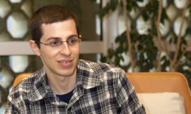 משפחת שליט מבהירה: "גלעד בריא ושלם"