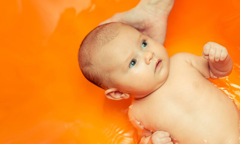 שוב: פעוט טבע באמבטיה בצפון, מצבו אנוש