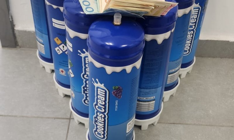 שני צעירים מכרו 'גז קצפות' לקטינים ונעצרו