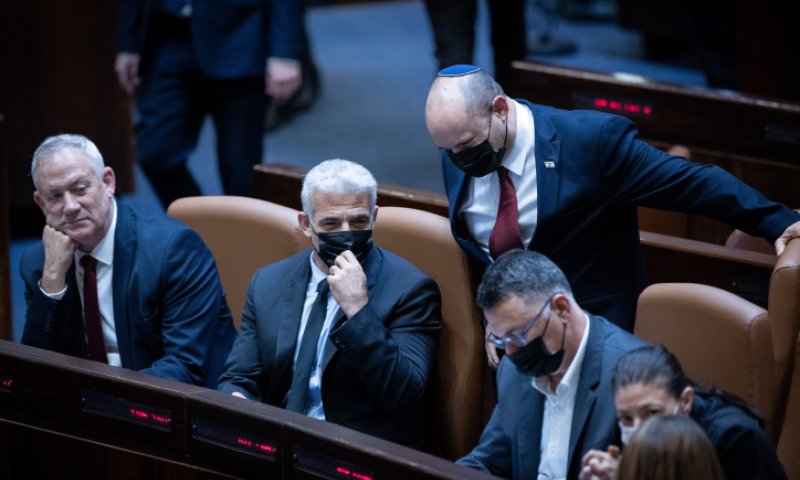 הפרשן הפוליטי מודה: ה'רק לא ביבי' מת