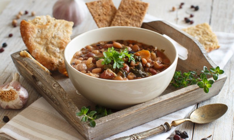 חוזרים לשגרה: מתכון למרק קטניות