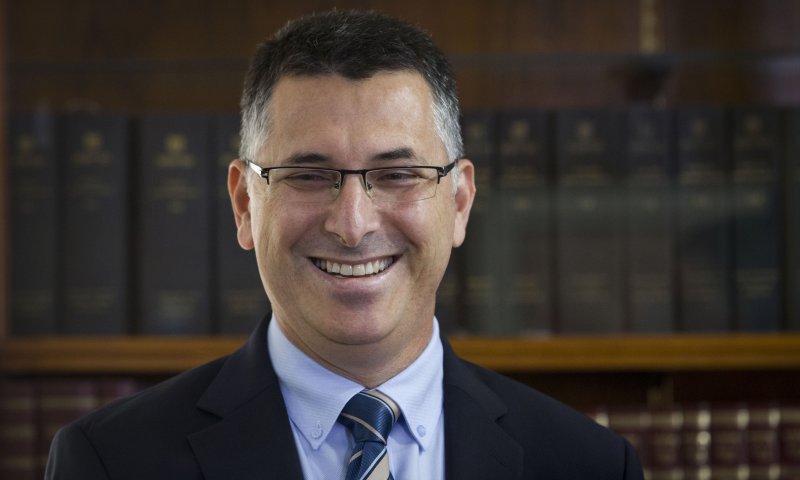 גדעון סער יכריז הערב על חזרה לחיים הפוליטיים