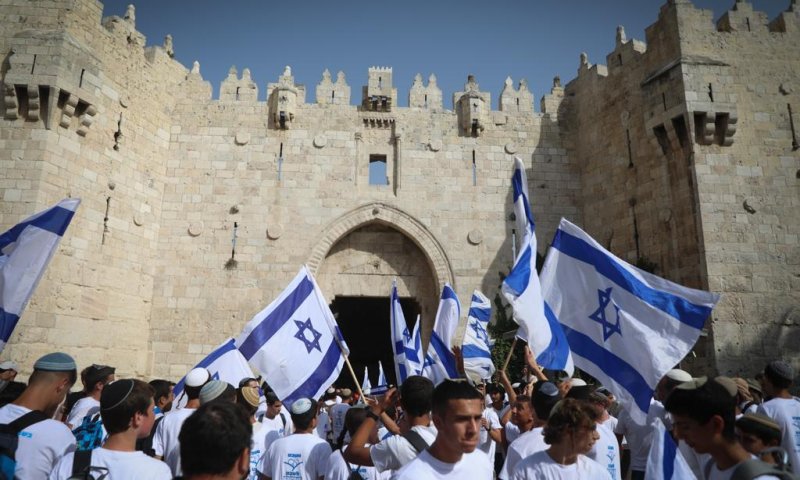 המשטרה: "ערוכים גם לירי טילים במצעד הדגלים"
