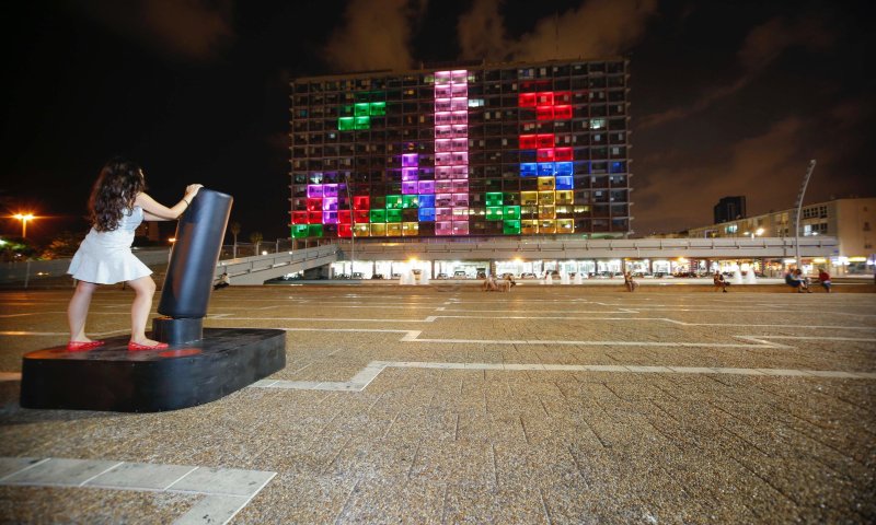 שחקו טטריס על בניין עיריית תל-אביב-יפו