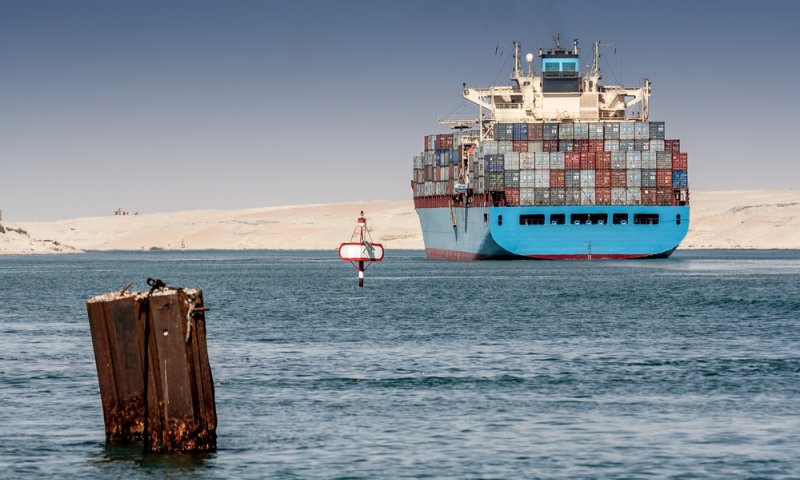 אחרי שבוע: חולצה הספינה שנתקעה בתעלת סואץ. צפו בתיעוד