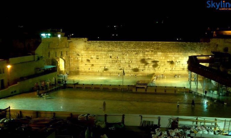 לאות מחאה: הערבים כיבו את האורות במקום הקדוש