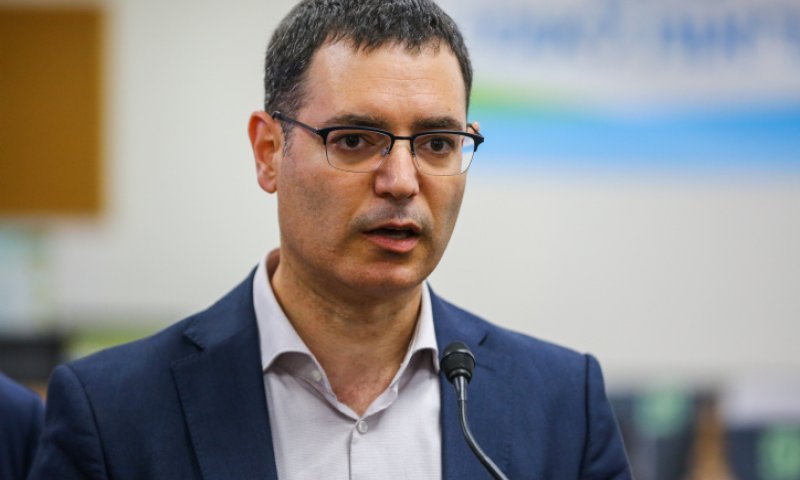 בר סימן טוב: "להשתמש במסכות מאולתרות"