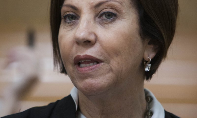 "ההצהרה של לפיד בשבת- חוסר רגישות"