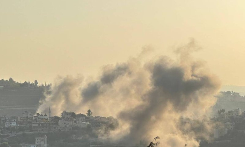 צפו בתיעוד: צה"ל פתח בגל תקיפות בדרום לבנון