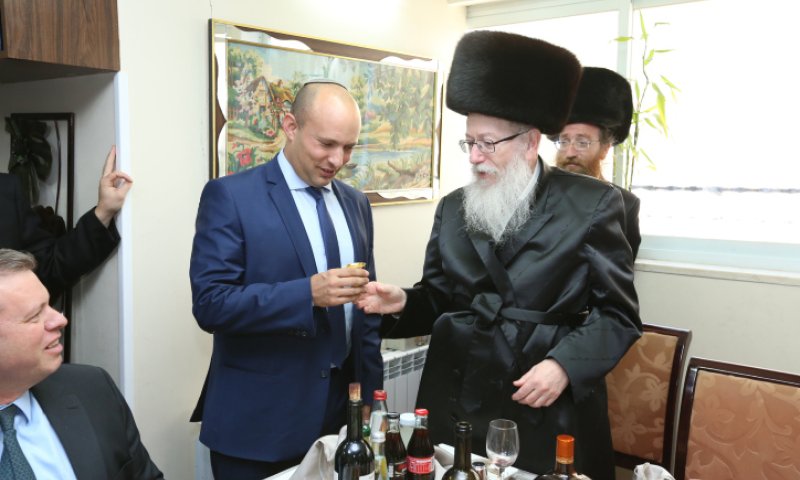 דיווח: ליצמן יעבור למשרד השיכון; בנט מועמד להחליפו