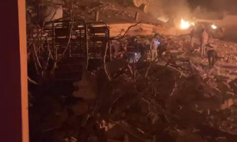 תקיפה ישראלית עוצמתית בסרפנד &ndash; לפחות 6 הרוגים