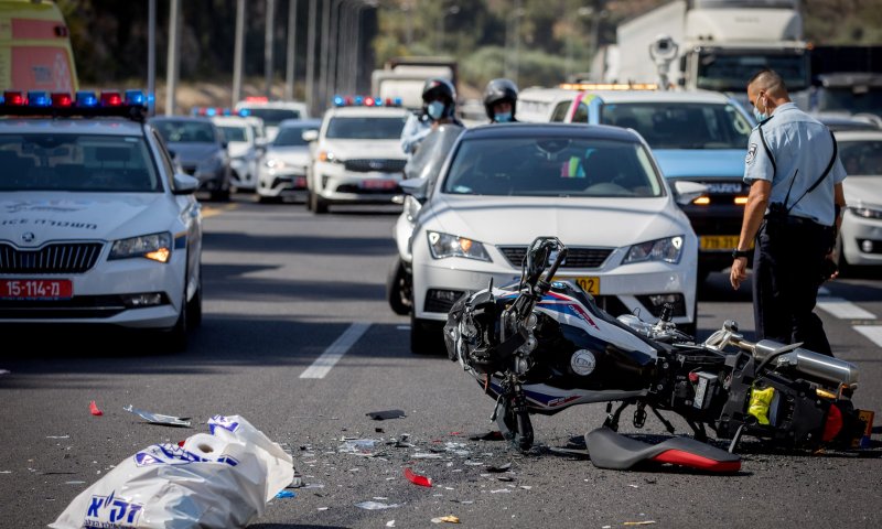 מצוד בדרום: דרס רוכב אופנוע ונמלט רגלית; הפצוע במצב קשה