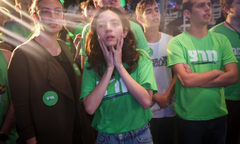 הפעילים בהלם: התבוסה של מפלגות השמאל בתמונות