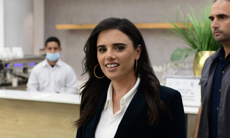 הרשת מגיבה לשקד: "אפילו היא מבינה שזה מגוחך"