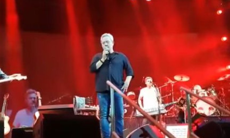 מצמרר:זיו לא הגיע להופעה; שלמה ארצי שר לזכרו. צפו