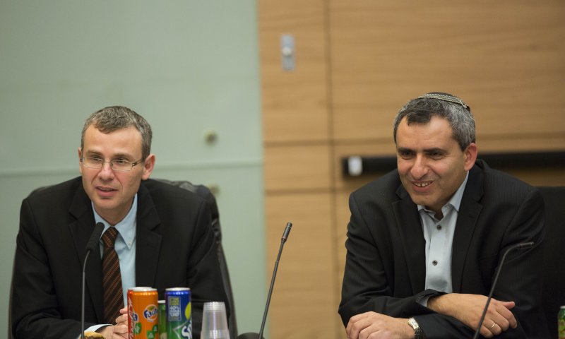 בפעם ה- 2: אלקין ולוין מסרו עדות פתוחה בתיקי נתניהו