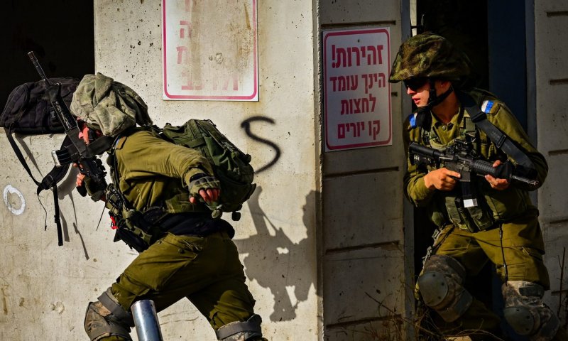 לפוליטיקאים לא אכפת: המילואימניקים הסרוגים קורסים