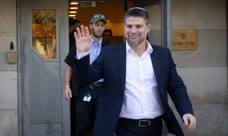 בקואליציה מצטרפים לסמוטריץ': "אומרים לא לבג"ץ"