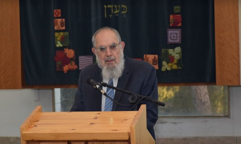 עוגן רוחני / הרב אברהם סתיו סופד לרב רבינוביץ'