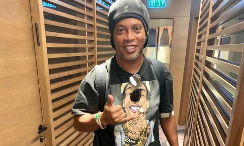 רגע לפני המשחק: מה היה לרונאלדיניו לומר?