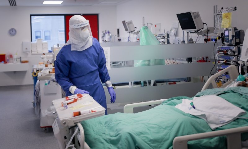 קורונה: מניין הנפטרים עלה ל-235, ההדבקה יורדת