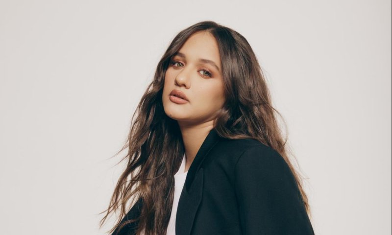 הנעליים היו גדולות מידי? עדן בן זקן פרשה מהמחזמר "שלאגר"