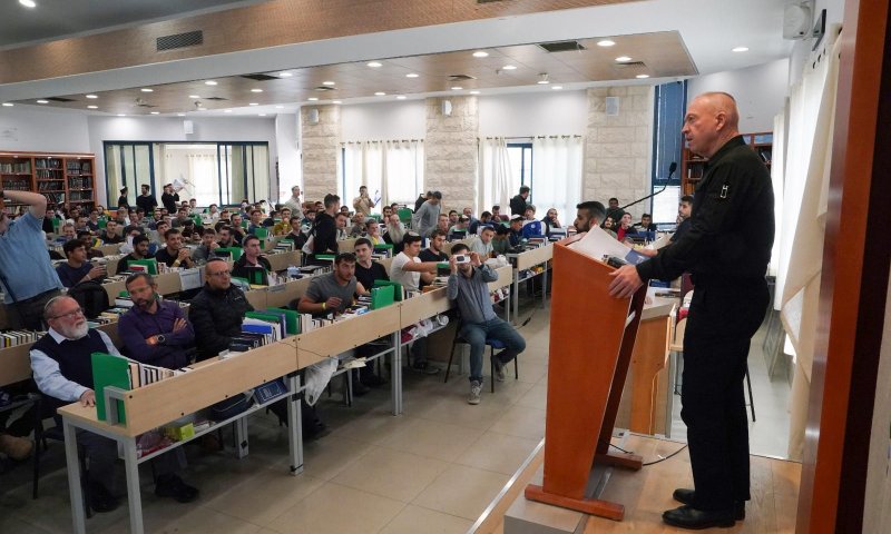 גלנט במכינה בעלי: הוכחה ברורה שאפשר לאחוז בנשק ובספר