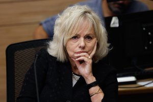 "צריך לגרום ליועמ"שית לפחד שלא תוכל לצאת מביתה"