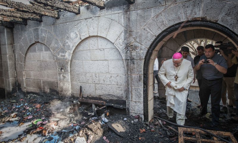 נעצרו חשודים בהצתת כנסיית הלחם והדגים