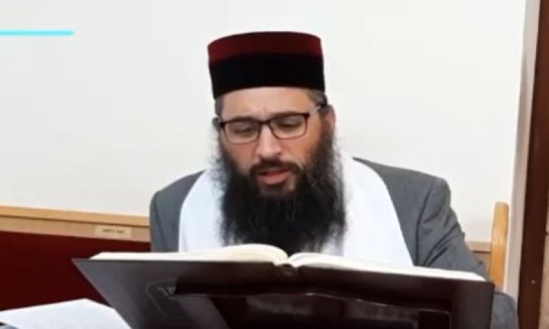 3 הערות על סדרת הספרים של הרב יעקב אריאל