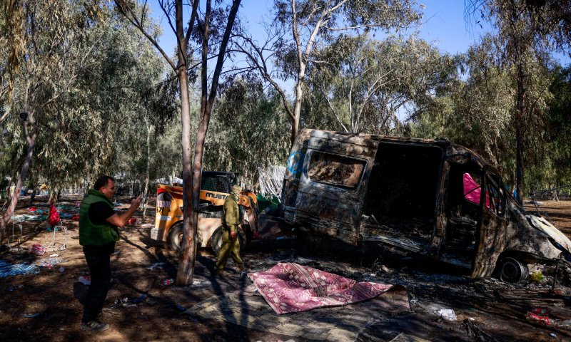 ניצול הטבח במסיבה: המחבל צעק 'אל יהוד' וירה