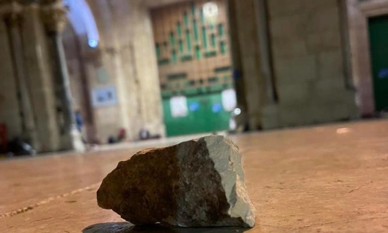 הערבים חידשו את המהומות: שוטר נפגע בפניו מאבן