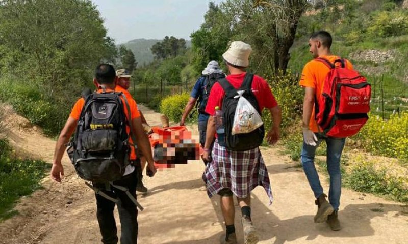 בגלל החום: בת 12 חולצה ממסלול שביל המעיינות