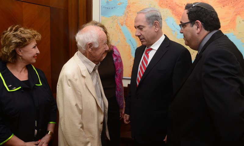 נתניהו נפגש עם הניצול האחרון של מרד גטו ורשה
