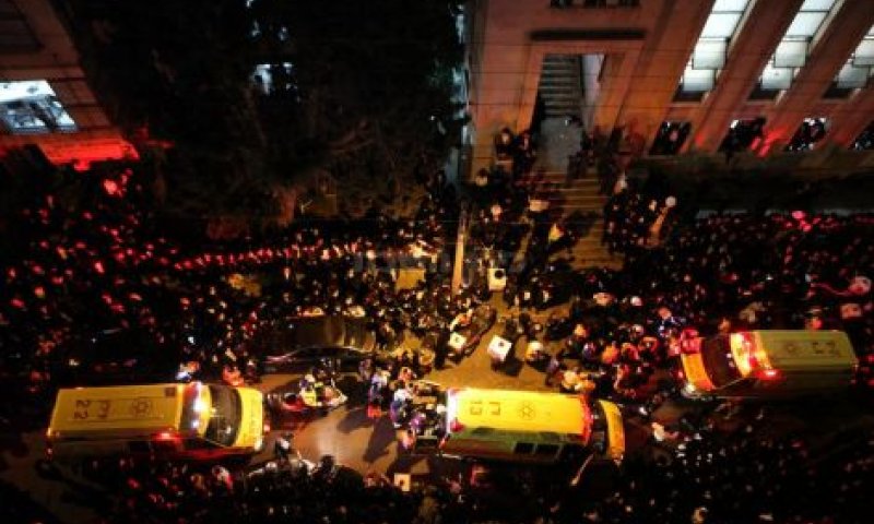 הרוג ושלושה פצועים קשה בהלוויתו של הרב וואזנר