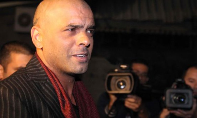 אייל גולן ומנהלו: "נפלנו קורבן, מבטלים לנו חוזים"